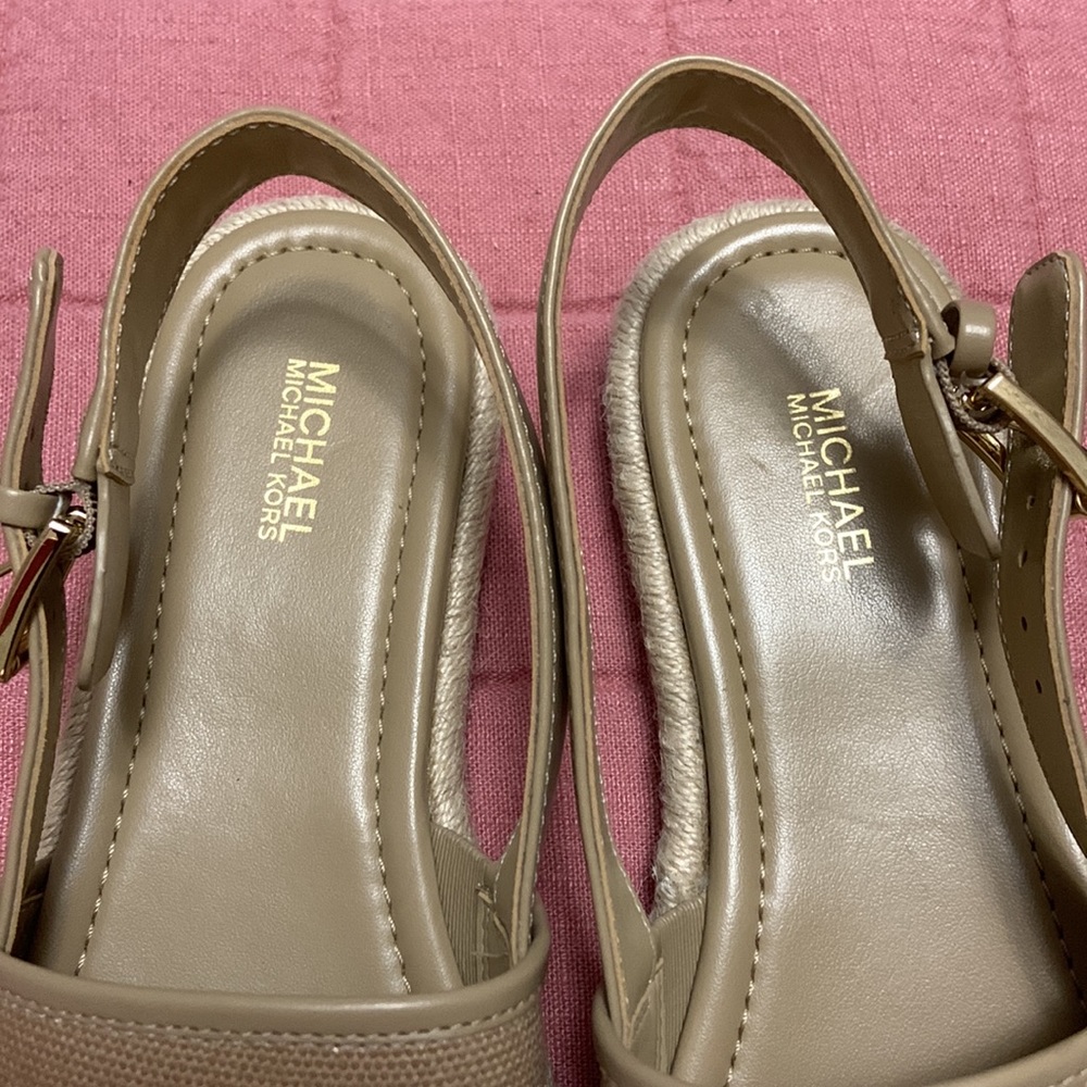 MICHAEL KORS SANDALS - Picture 5 of 5